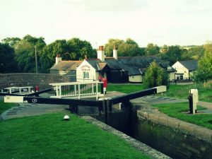 Foxton locks hire boat navigation inn