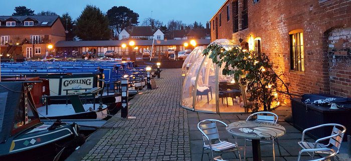 Union Wharf Narrowboats Market Harborough and The Waterfront restaurant and bar