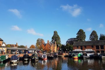 union wharf marina in market harborough to hire a canal boat