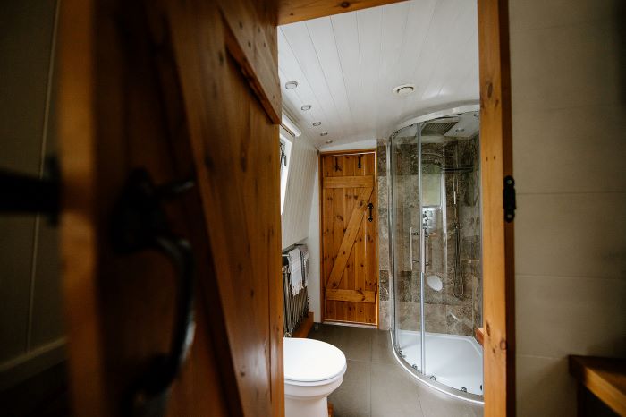 walk through bathroom layout on a canal boat for boutique narrowboats