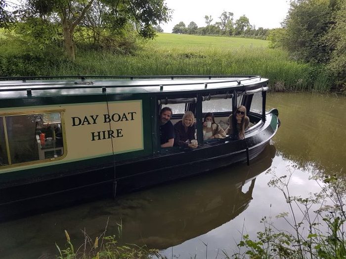 skippered day boat tours from union wharf in market harborough